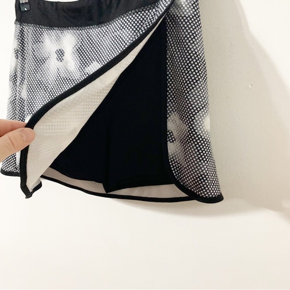 Danskin Now Performance Active Skort Flower & Dot Pattern Open Side Short Lining - Picture 4 of 12